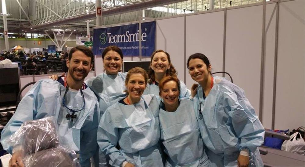 Dr. Amy Regen, Dr. Jon Shusterman, and other CDA members donate dental services at Yankee Dental.